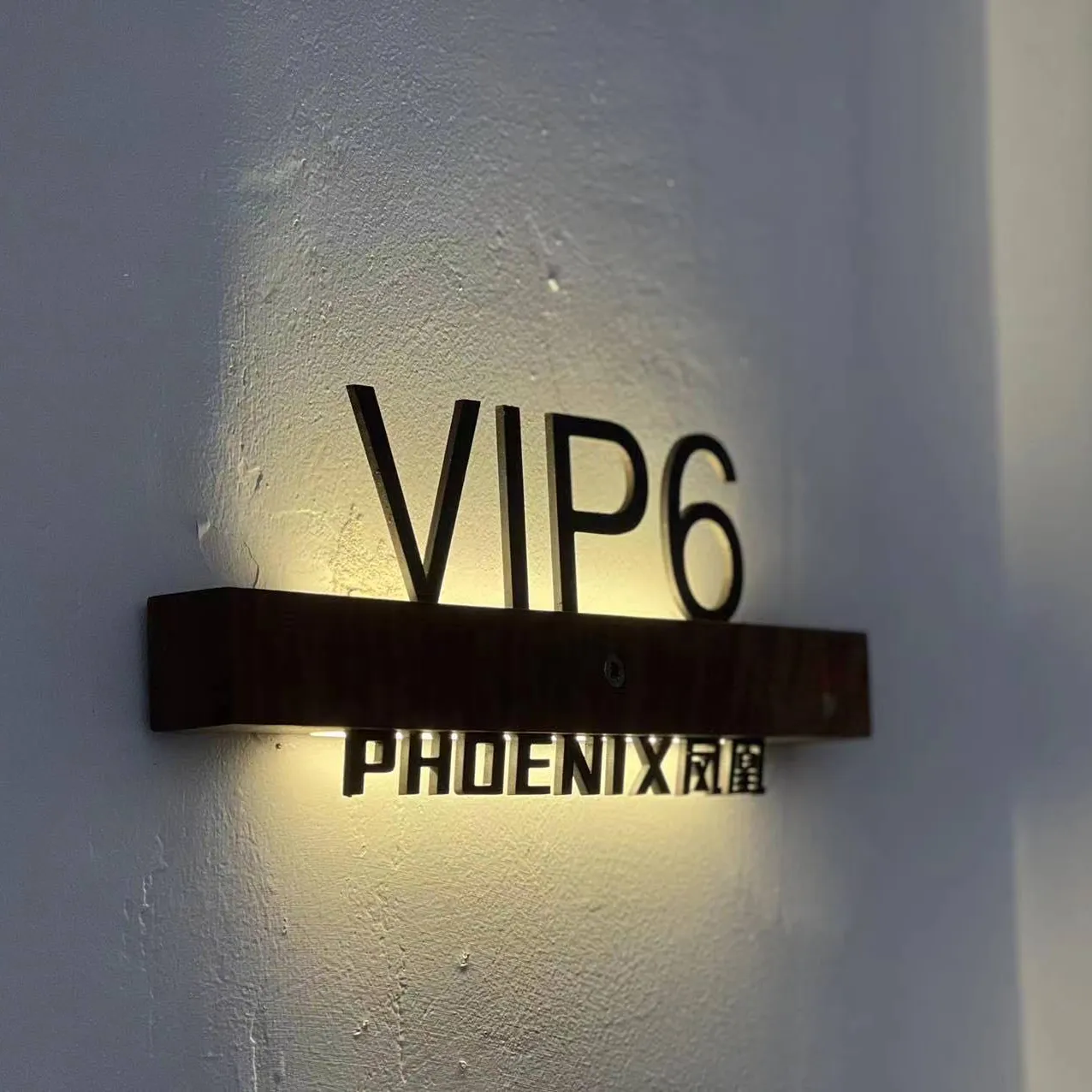 PHOENIX_resort-vip6-en7