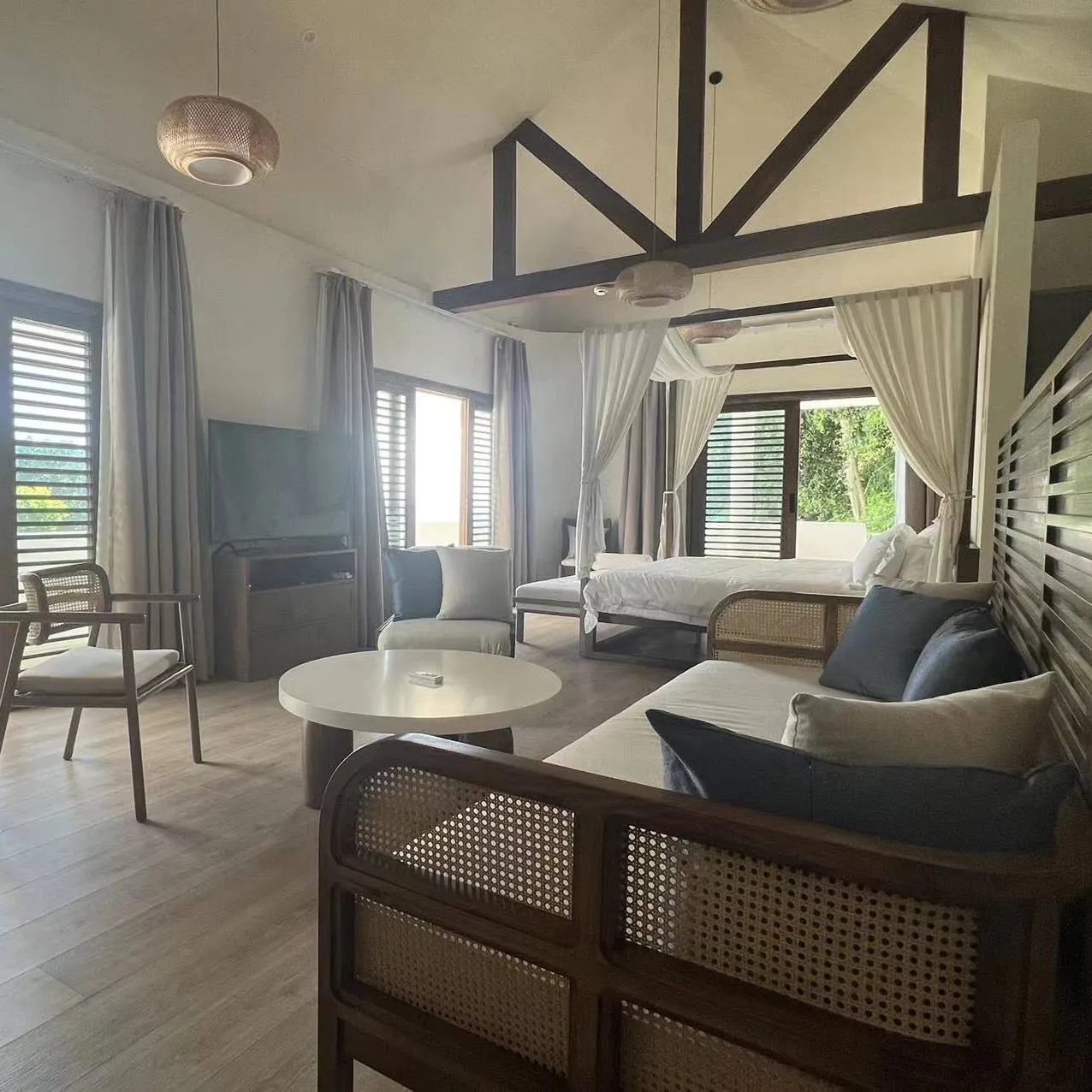 PHOENIX_resort-vip7-en2