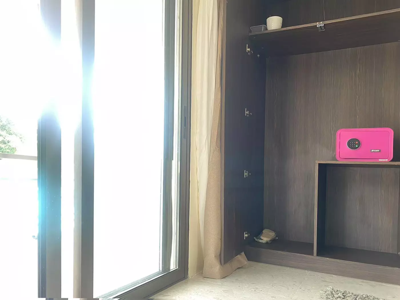 phoenix_b2_room (3)
