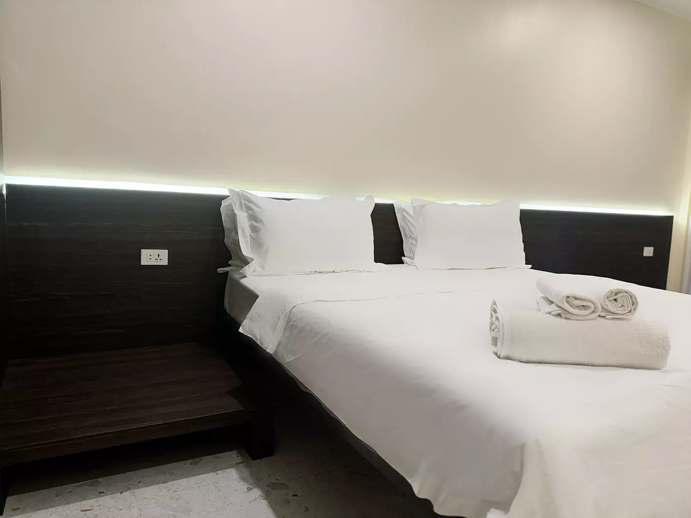 room6_phoenix_r (3)